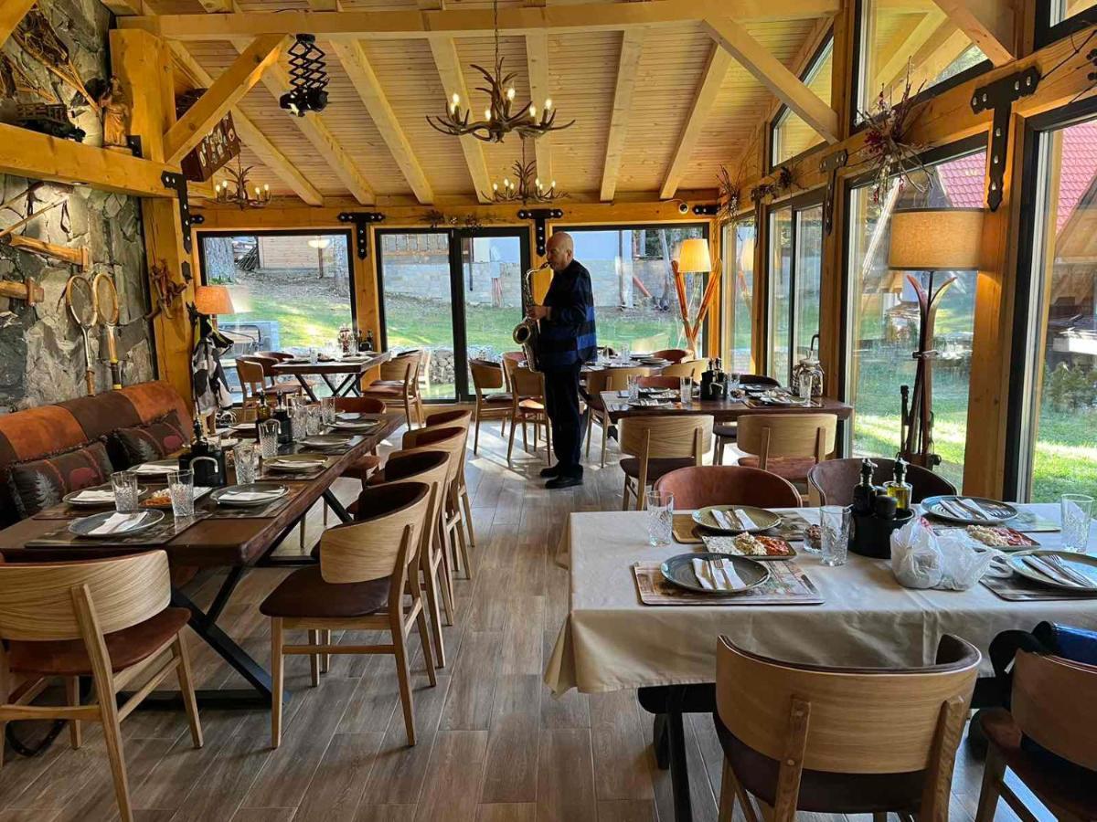 Algara Hut Hotel Panicişte Exterior foto